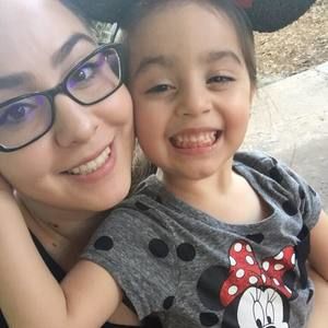 Meet your Posher, Damaris